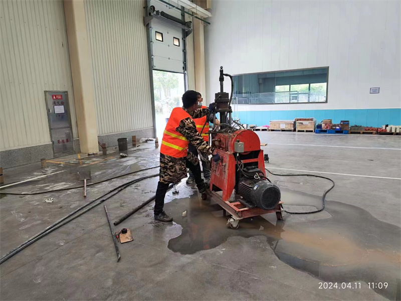 青川厂房地面下沉塌陷注浆加固施工